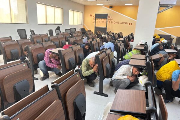अदाणी पावर प्लांट परिसर में मॉक ड्रिल का आयोजन, आपातकालीन स्थिति से निपटने का अभ्यास