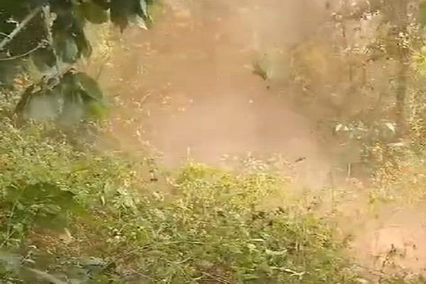 पश्चिमी सिंहभूम जिले के सारंडा जंगल में नक्सलियों द्वारा IED ब्लास्ट, एक जवान घायल