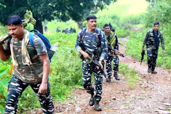 हजारीबाग पुलिस को बड़ी कामयाबी, पकड़े गए दो नक्सली