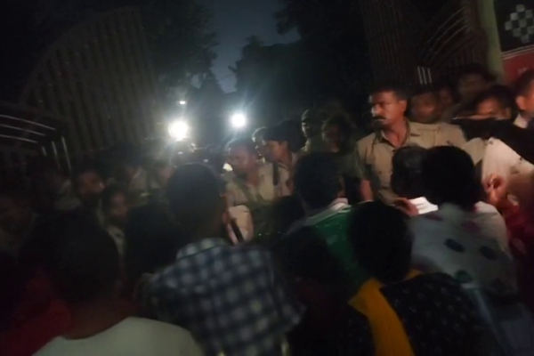 मयूरभंज में संतालों ने रूंगटा कंपनी के खिलाफ खोला मोर्चा, कवरेज करने गये पत्रकार को पुलिस ने पीट दिया