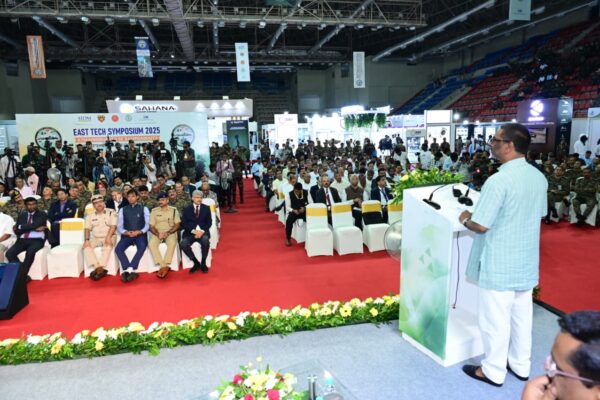 रांची में शुरू हुआ “East Tech Symposium-2025”: डिफेंस एक्सपो में स्वदेशी तकनीकों का प्रदर्शन, झारखंड को मैन्युफैक्चरिंग हब बनाने पर जोर
